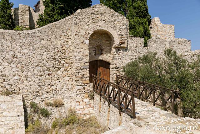 (Foto) Vizită la Kathisma Înălțarea Domnului – Hilandar, Athos