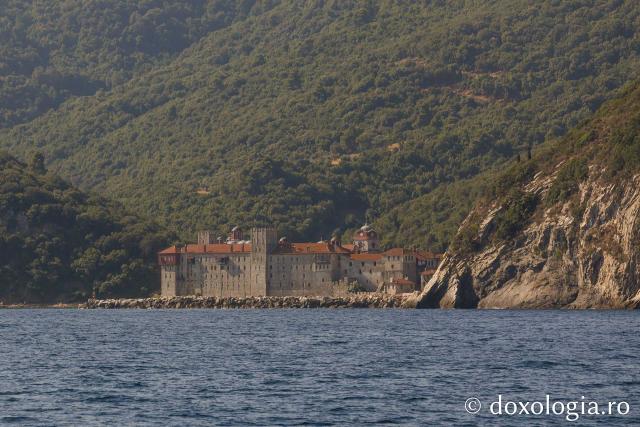 Călătorie pe mare în partea de nord-est a Sfântului Munte Athos