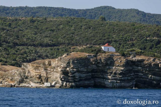 Călătorie pe mare în partea de nord-est a Sfântului Munte Athos