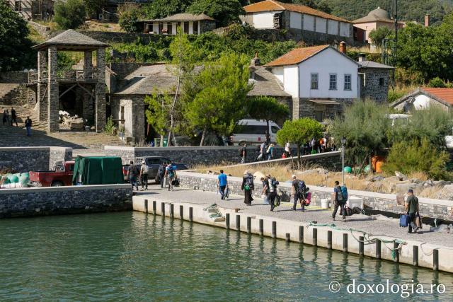 Călătorie pe mare în partea de nord-est a Sfântului Munte Athos