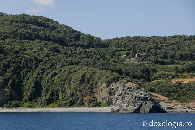 Călătorie pe mare în partea de nord-est a Sfântului Munte Athos