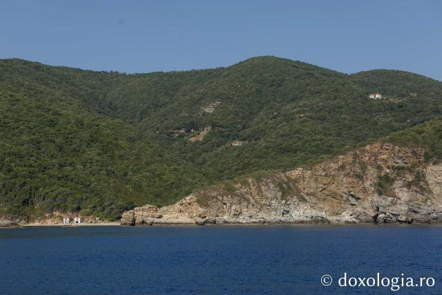 Sihăstria Colciu văzută de pe mare