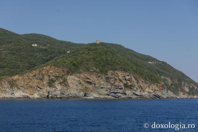 Sihăstria Colciu văzută de pe mare