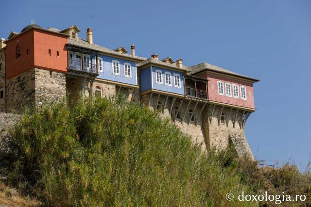 Călătorie pe mare în partea de nord-est a Sfântului Munte Athos