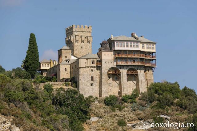 Călătorie pe mare în partea de nord-est a Sfântului Munte Athos