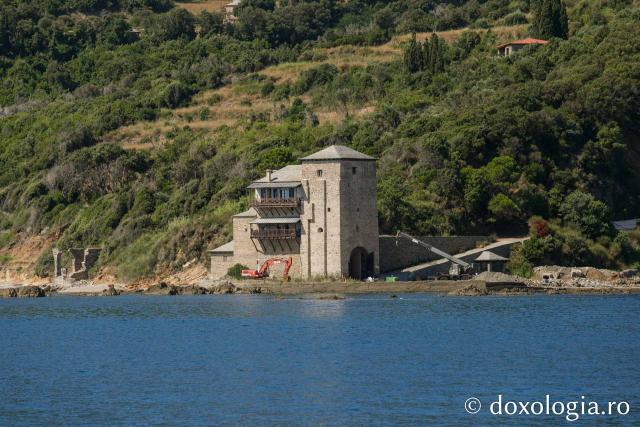 Călătorie pe mare în partea de nord-est a Sfântului Munte Athos