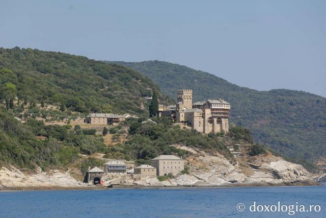 Călătorie pe mare în partea de nord-est a Sfântului Munte Athos