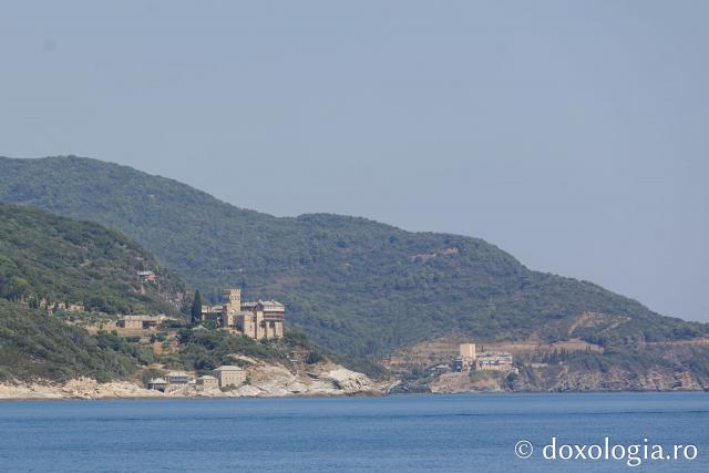 Călătorie pe mare în partea de nord-est a Sfântului Munte Athos