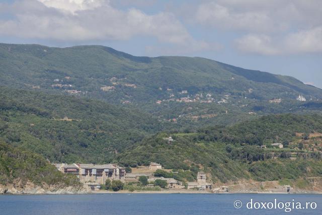 Călătorie pe mare în partea de nord-est a Sfântului Munte Athos