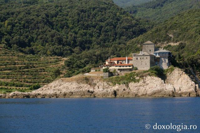 Călătorie pe mare în partea de nord-est a Sfântului Munte Athos