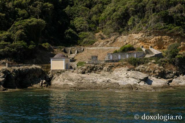 Călătorie pe mare în partea de nord-est a Sfântului Munte Athos