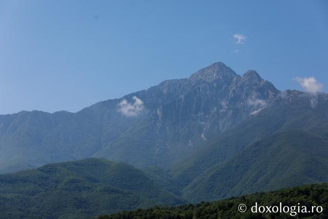 Călătorie pe mare în partea de nord-est a Sfântului Munte Athos