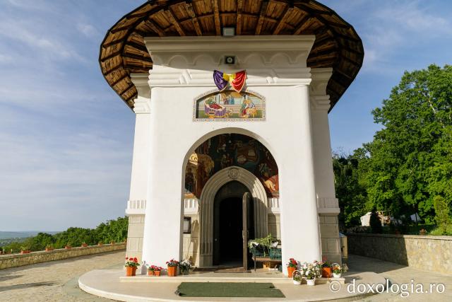 Mănăstirea Piatra Sfântă din Iași