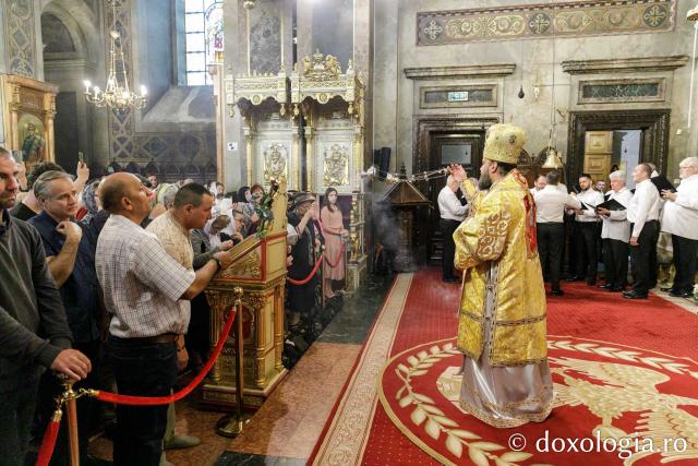 Sfânta Liturghie la Catedrala mitropolitană din Iași