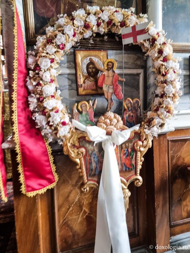 Pași de pelerin la Biserica „Sfânta Chiriachi” din Molivos, Insula Lesvos