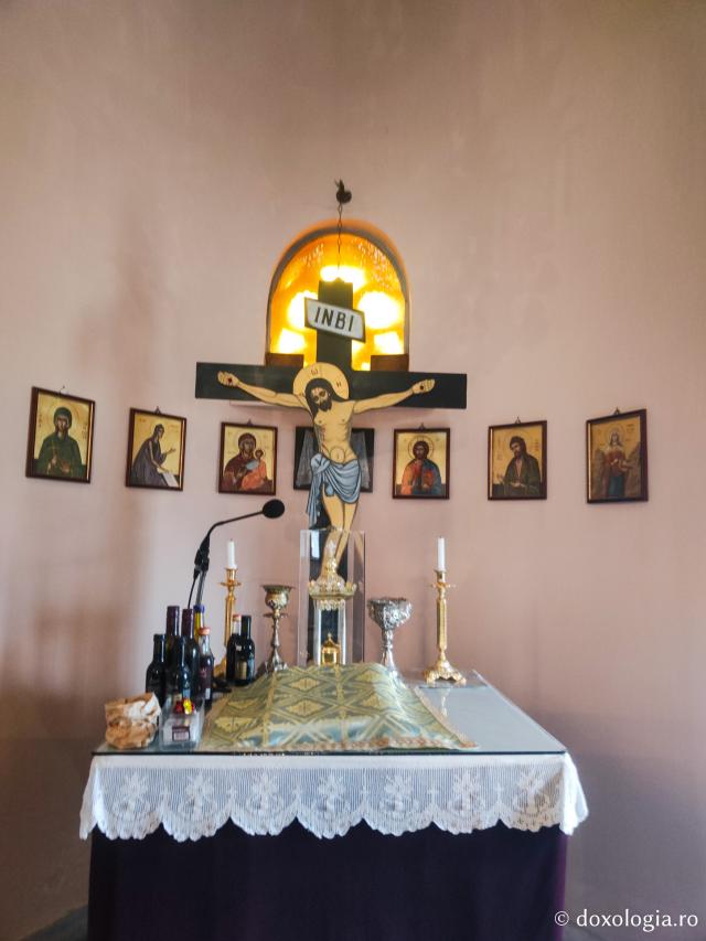Pași de pelerin la Biserica „Sfânta Cuvioasă Teoctista” din Molivos, Insula Lesvos