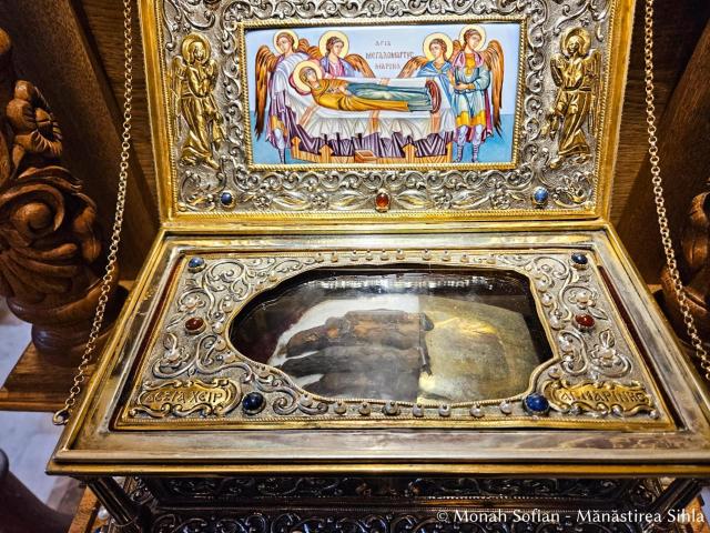 Moaște Sfintei Marina - Biserica „Sfânta Mare Muceniță Marina și Sfântul Antonie” – Serres, Grecia