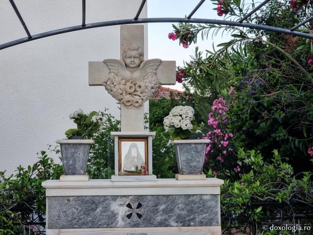 Mormântul Sfântului Cuvios Antim din Chios