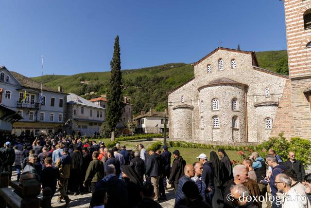 Procesiunea cu icoana Maicii Domnului „Axion Estin” – 2024