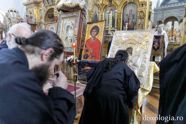 Procesiunea cu icoana Maicii Domnului „Axion Estin” – 2024