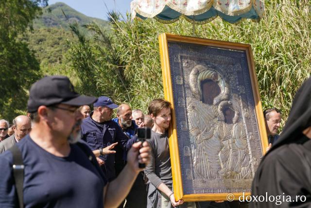 Procesiunea cu icoana Maicii Domnului „Portărița”