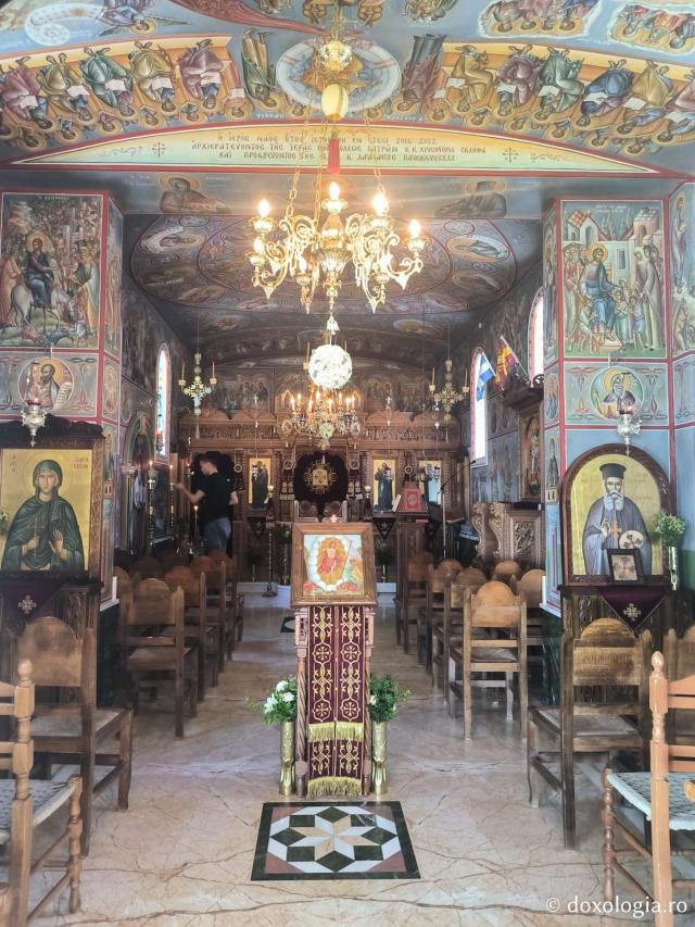 Biserica „Sfânta Muceniță Paraschevi” din Sychaina, Patras