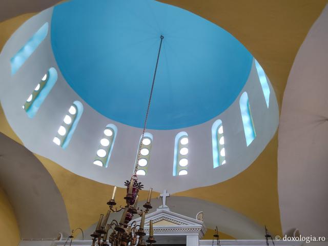 Katholikonul Mănăstirii „Sfinților Părinți” din Insula Chios, Grecia
