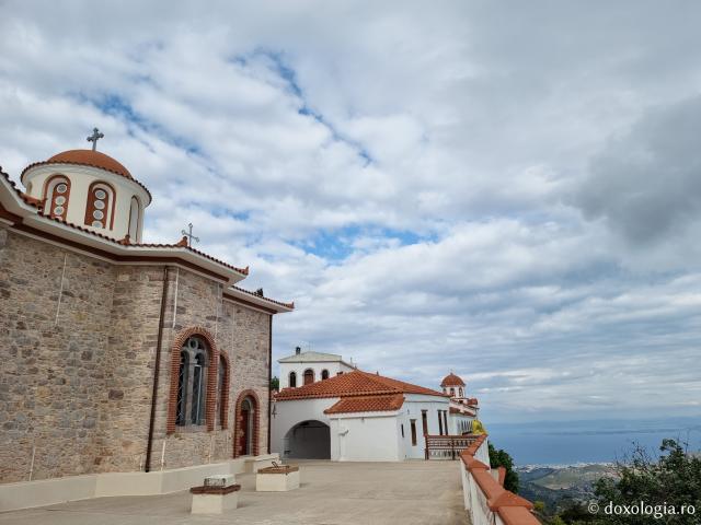 Katholikonul Mănăstirii „Sfinților Părinți” din Insula Chios, Grecia