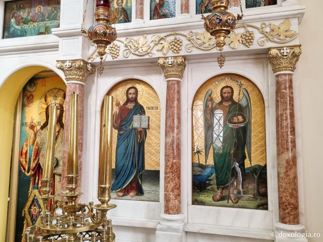 Pași de pelerin la Mănăstirea „Sfinților Părinți” din Insula Chios, Grecia