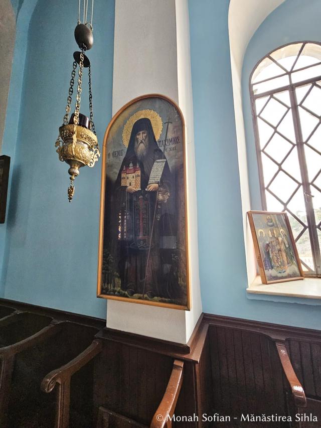 Pași de pelerin la Mănăstirea „Sfinților Părinți” din Insula Chios, Grecia / Foto: Monah Sofian - Mănăstirea Sihla Pași de pelerin la Mănăstirea „Sfinților Părinți” din Insula Chios, Grecia