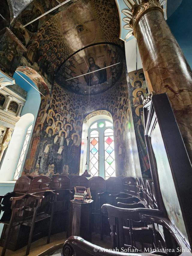 Pași de pelerin la Mănăstirea „Sfinților Părinți” din Insula Chios, Grecia / Foto: Monah Sofian - Mănăstirea Sihla Pași de pelerin la Mănăstirea „Sfinților Părinți” din Insula Chios, Grecia