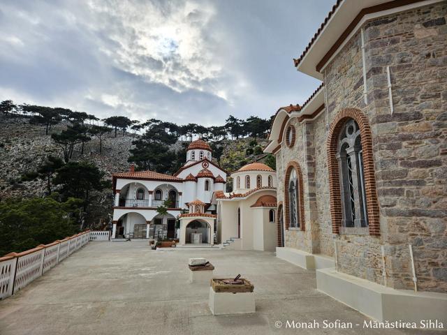 Katholikonul Mănăstirii „Sfinților Părinți” din Insula Chios, Grecia