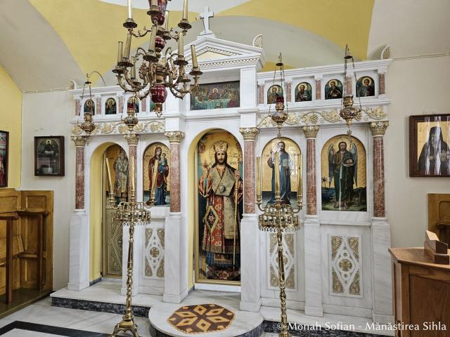 Pași de pelerin la Mănăstirea „Sfinților Părinți” din Insula Chios, Grecia / Foto: Monah Sofian - Mănăstirea Sihla Pași de pelerin la Mănăstirea „Sfinților Părinți” din Insula Chios, Grecia