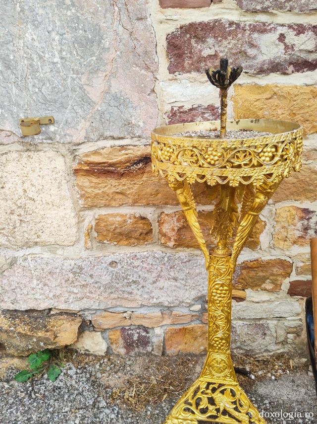 Locul martiriului Sfântului Isidor din Chios - Biserica Sfântului Mucenic din Neochori