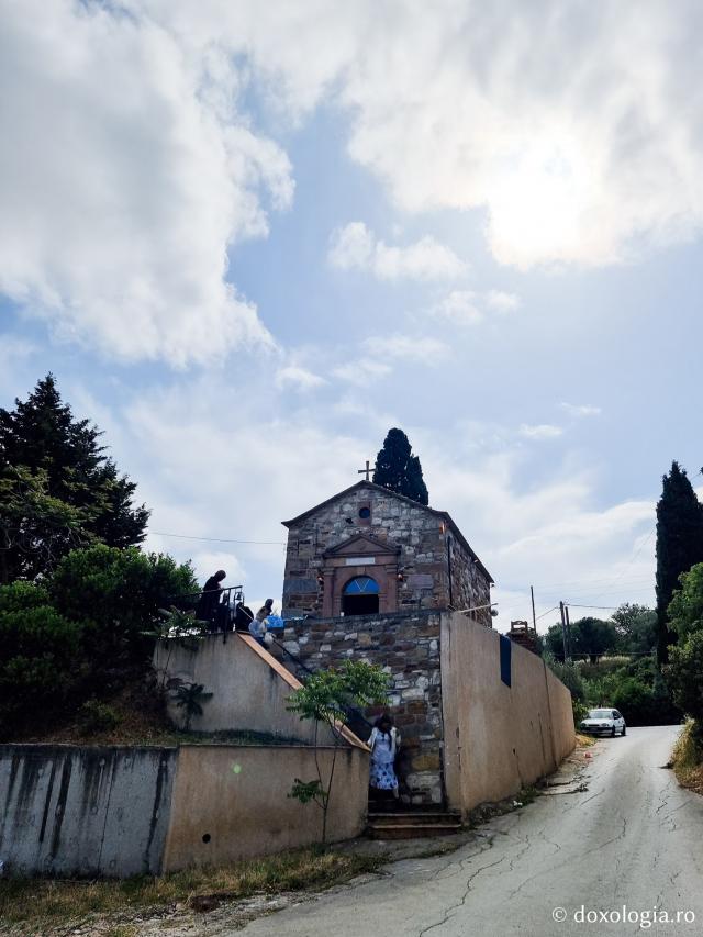Locul martiriului Sfântului Isidor din Chios - Biserica Sfântului Mucenic din Neochori