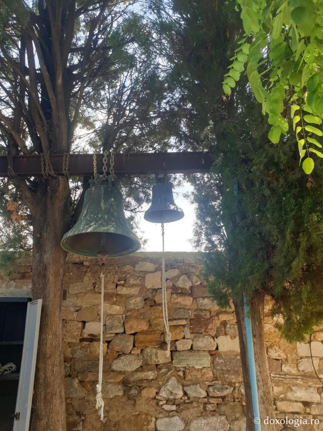 Biserica paleocreștină din Chios unde au fost înmormântați Sfântul Mucenic Isidor și Sfânta Muceniță Miropi Biserica paleocreștină din Chios unde au fost înmormântați Sfântul Mucenic Isidor și Sfânta Muceniță Miropi