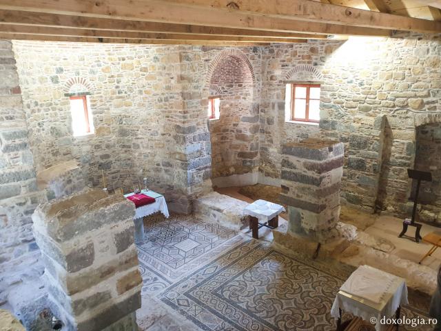 Biserica paleocreștină din Chios unde au fost înmormântați Sfântul Mucenic Isidor și Sfânta Muceniță Miropi Biserica paleocreștină din Chios unde au fost înmormântați Sfântul Mucenic Isidor și Sfânta Muceniță Miropi