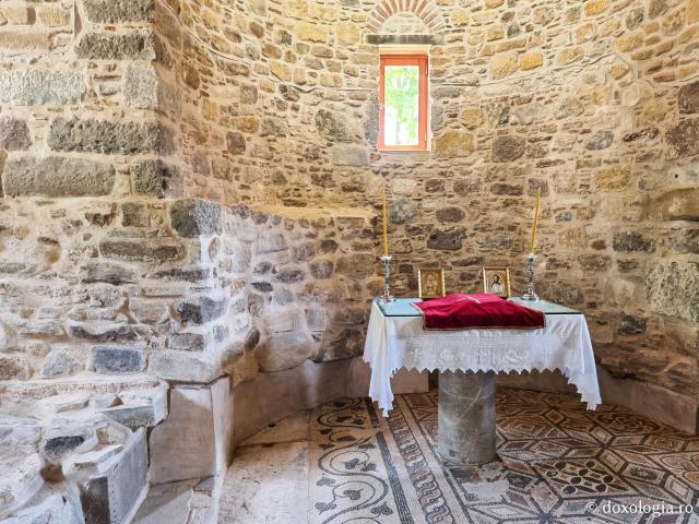 Biserica paleocreștină din Chios unde au fost înmormântați Sfântul Mucenic Isidor și Sfânta Muceniță Miropi / Foto: Magda Buftea Biserica paleocreștină din Chios unde au fost înmormântați Sfântul Mucenic Isidor și Sfânta Muceniță MiropiBiserica paleocreștină din Chios unde au fost înmormântați Sfântul Mucenic Isidor și Sfânta Muceniță Miropi