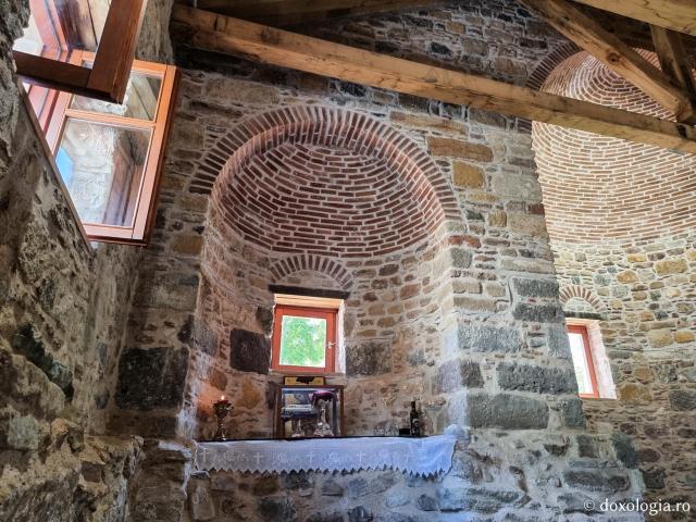 Biserica paleocreștină din Chios unde au fost înmormântați Sfântul Mucenic Isidor și Sfânta Muceniță Miropi / Foto: Magda Buftea Biserica paleocreștină din Chios unde au fost înmormântați Sfântul Mucenic Isidor și Sfânta Muceniță Miropi
