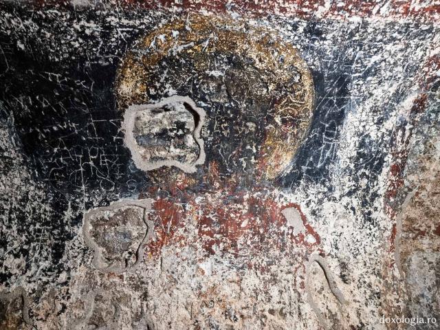 Cripta unde au fost înmormântați Sfinții Isidor și Miropi - Biserica paleocreștină din Chios unde au fost înmormântați Sfântul Mucenic Isidor și Sfânta Muceniță Miropi
