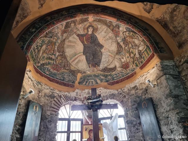 Biserica Osios David din Tesalonic – renumită pentru mozaicul din absida centrală ce reprezintă Vedenia lui Iezechiel / Foto: Magda Buftea Biserica Osios David din Tesalonic – renumită pentru mozaicul din absida centrală ce reprezintă Vedenia lui Iezechiel