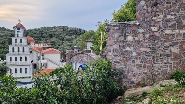 Biserica „Sfânta Maria-Magdalena” de la Mănăstirea „Sfântul Rafail” din Lesvos