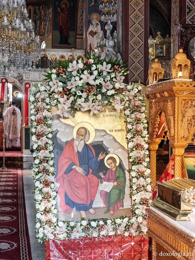 Sfântul Apostol și Evanghelist Ioan - Biserica „Sfântul Ioan Teologul” din Chios