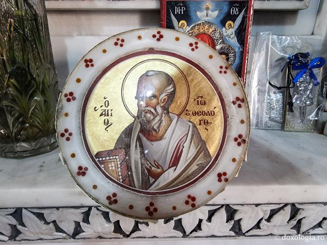 Sfântul Apostol și Evanghelist Ioan - Biserica „Sfântul Ioan Teologul” din Chios