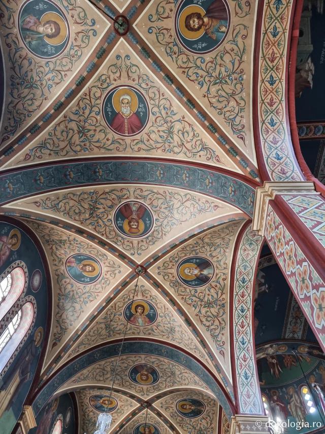 Biserica „Sfântul Ioan Teologul” din Chios