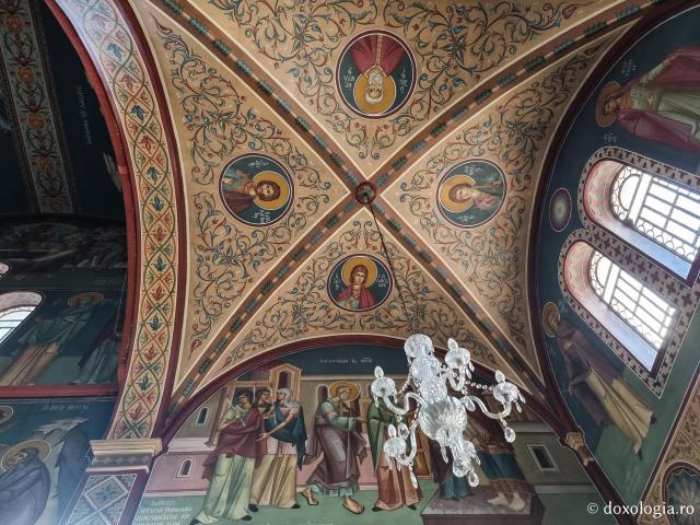 Biserica „Sfântul Ioan Teologul” din Chios