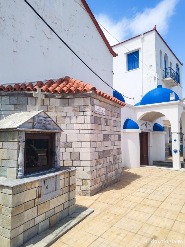 Biserica „Sfântul Pantelimon” din Vrontados, Insula Chios