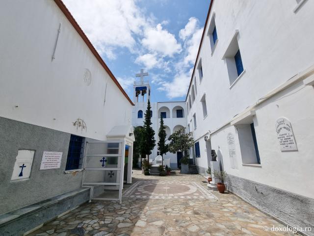 Biserica „Sfântul Pantelimon” din Vrontados, Insula Chios