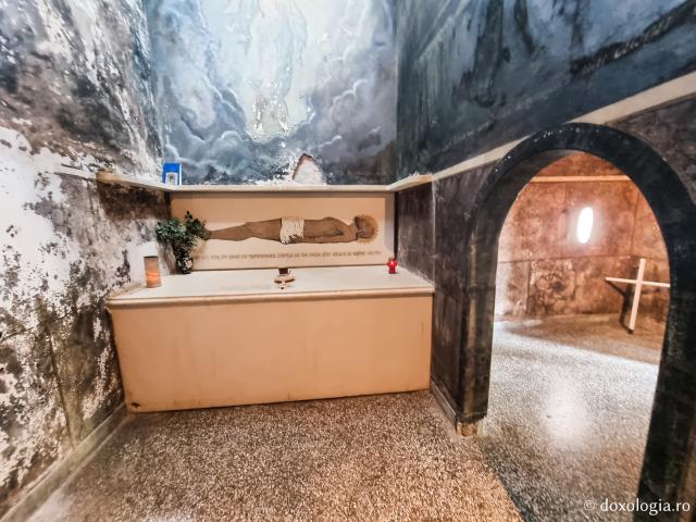 Mormântul Domnului - Biserica „Sfântul Pantelimon” din Vrontados, Insula Chios