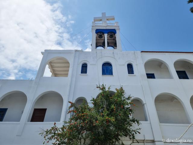 Biserica „Sfântul Pantelimon” din Vrontados, Insula Chios